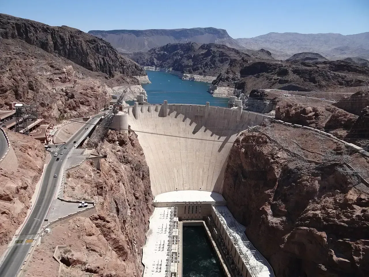 The Hoover Dam Father-Son Tragedy (Image Credits: Pixabay)