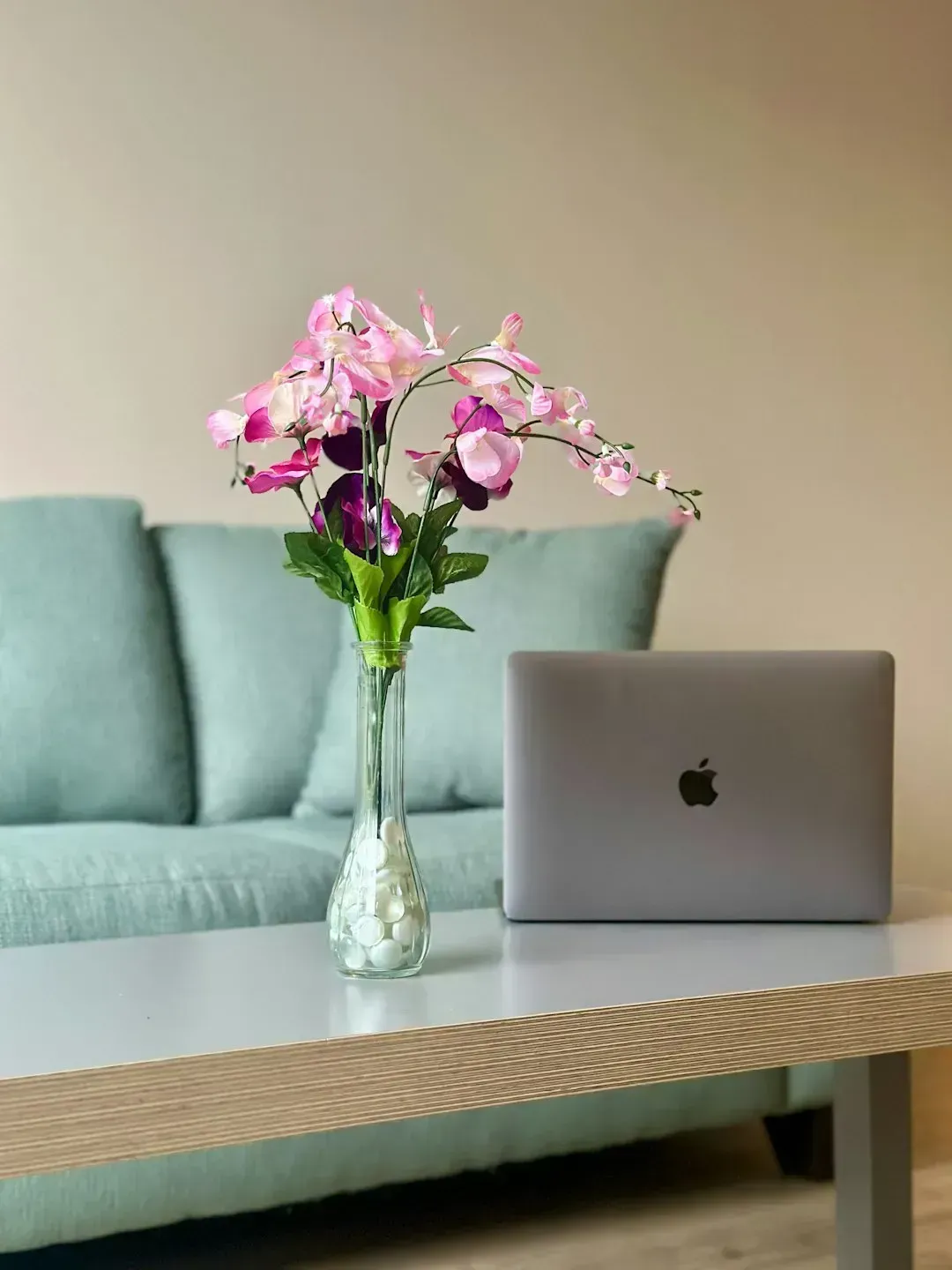 Neutral, Timeless Decor Rather Than Trendy Statement Pieces (Image Credits: Unsplash)