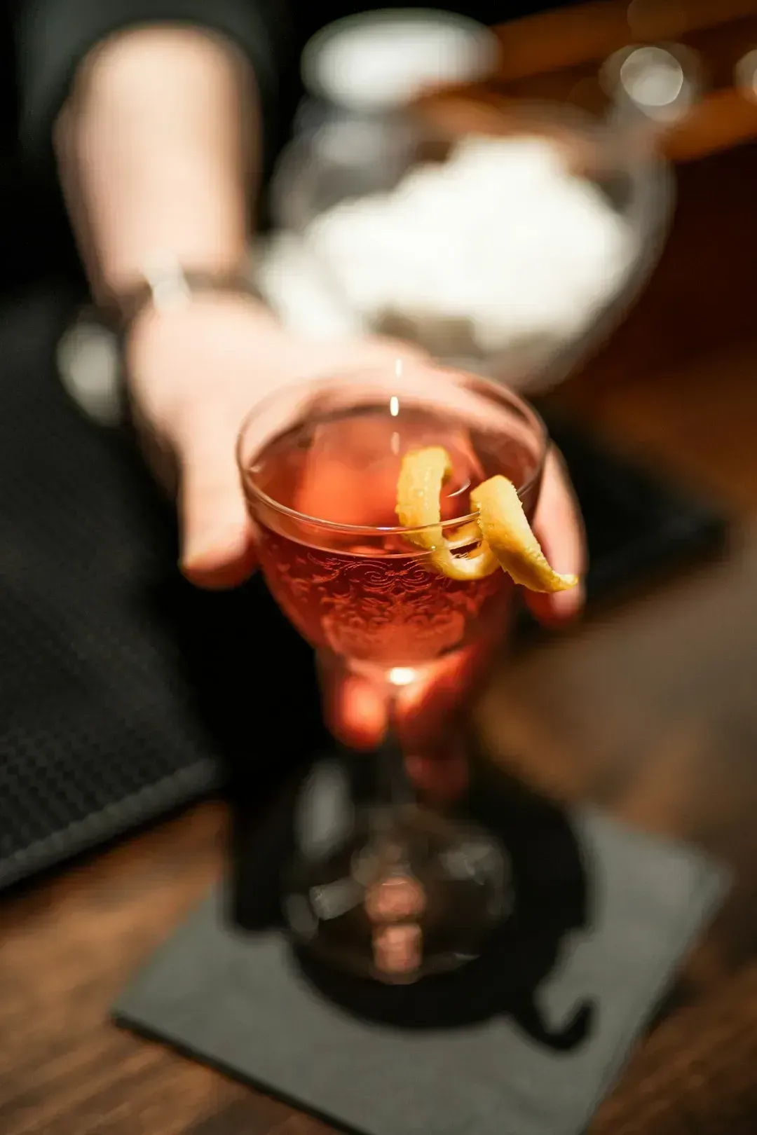 Speakeasies Introduced Italian Food to Mainstream America (Image Credits: Unsplash)