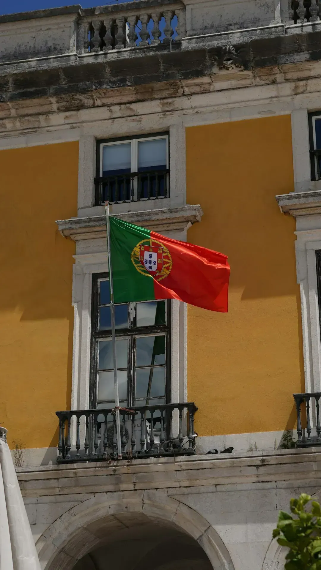 1. Portugal: The Crown Jewel of American Expat Life (Image Credits: Unsplash)