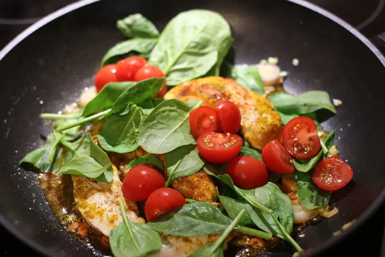 Mediterranean chicken and vegetable sheet pan (Image Credits: Pixabay)