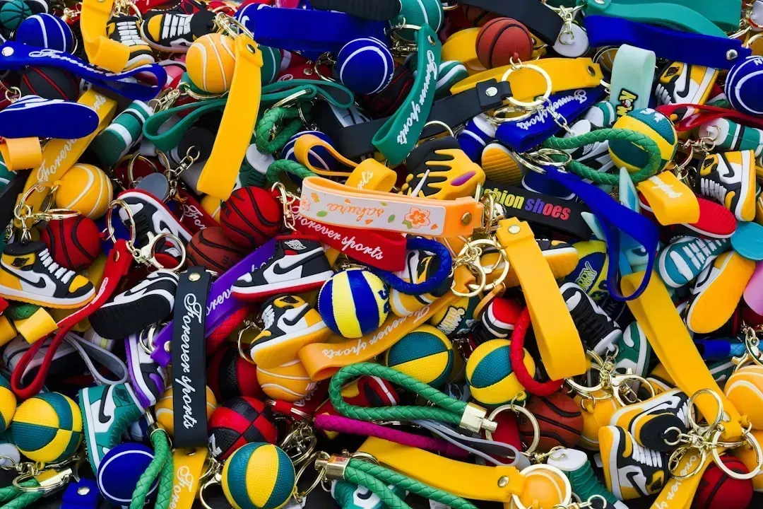 Vintage Sports Team Keychains from the Pre-2000 Era (Image Credits: Unsplash)