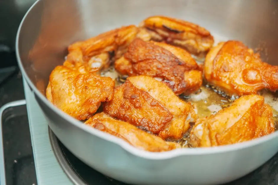 1. Garlic Butter Chicken Skillet (Image Credits: Pexels)
