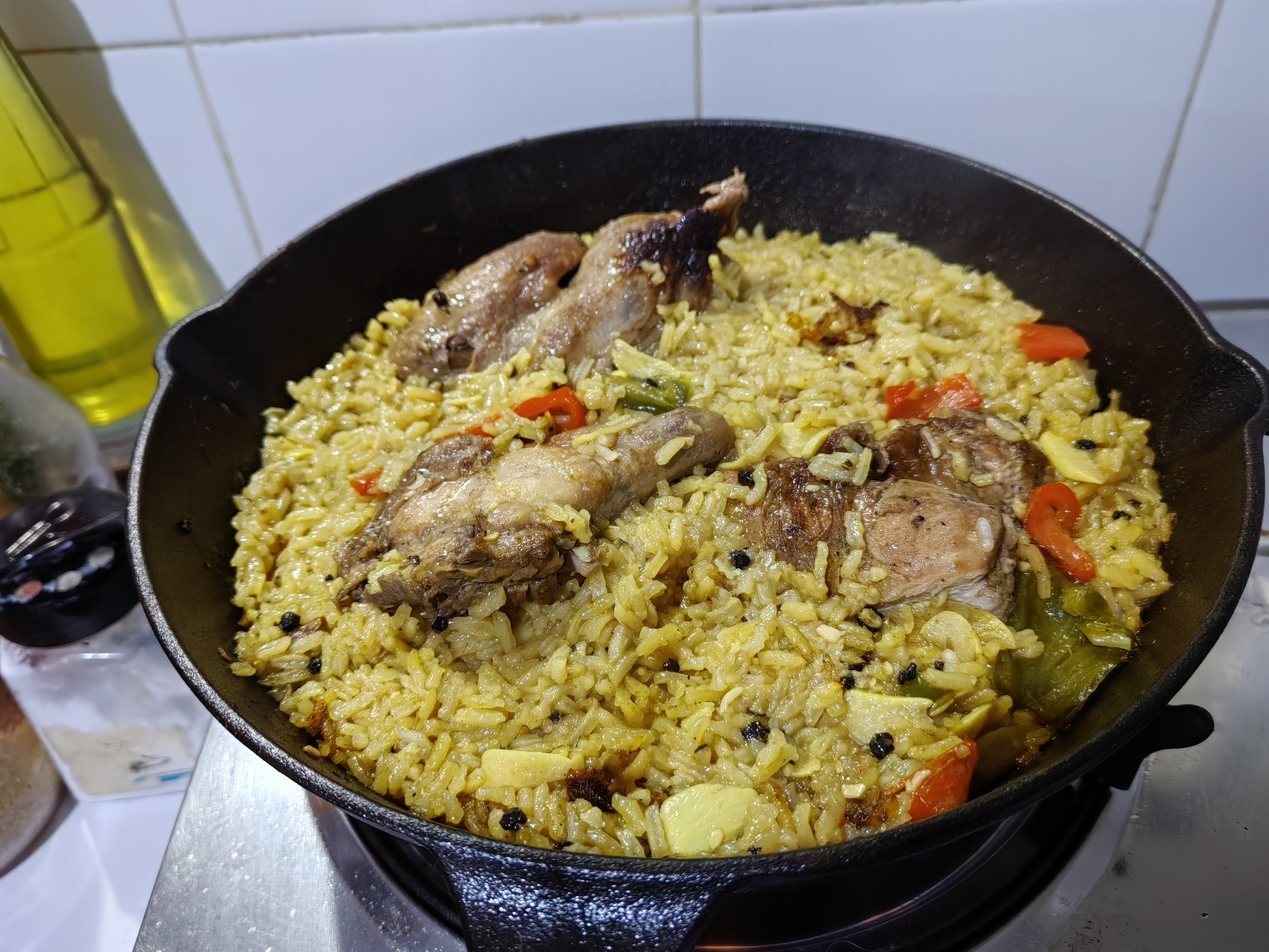 Spanish-Style Chicken and Rice Adventure (image credits: wikimedia)