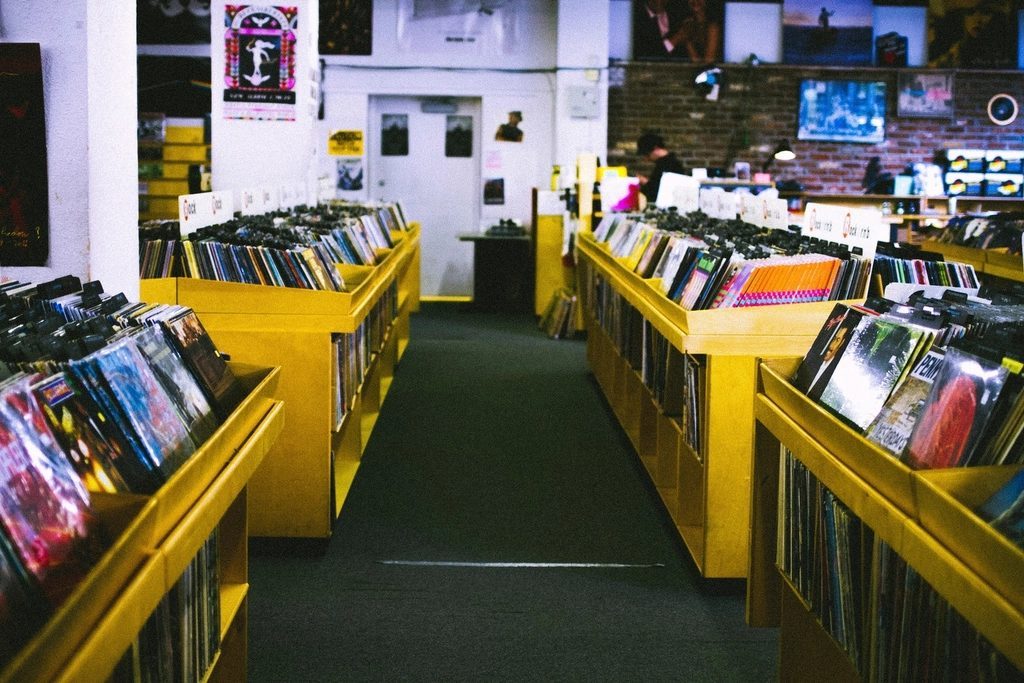 Music Controls Your Shopping Speed (Image Credits: Rawpixel)