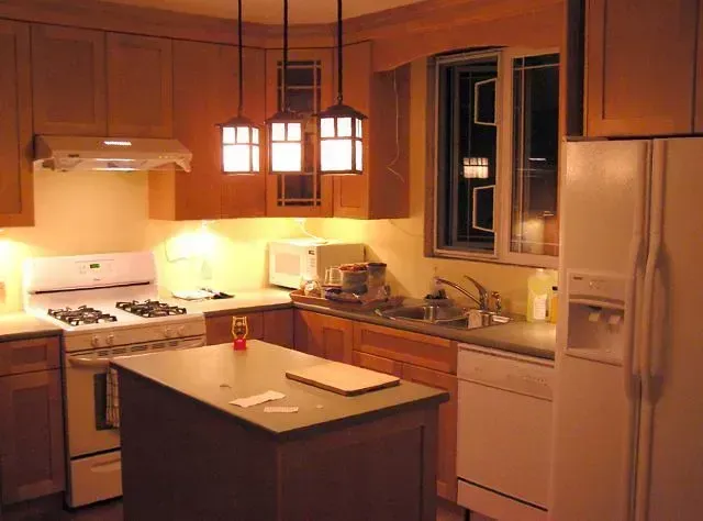 3. Minor Kitchen Updates (Image Credits: Flickr)
