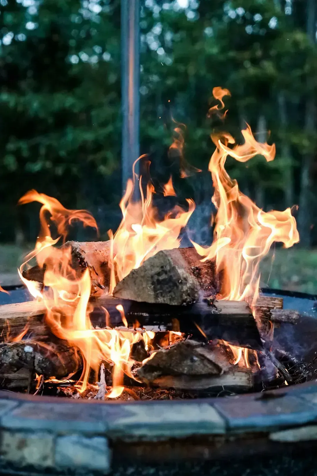 Wood-Burning Fire Pits (Without Permits) (Image Credits: Unsplash)