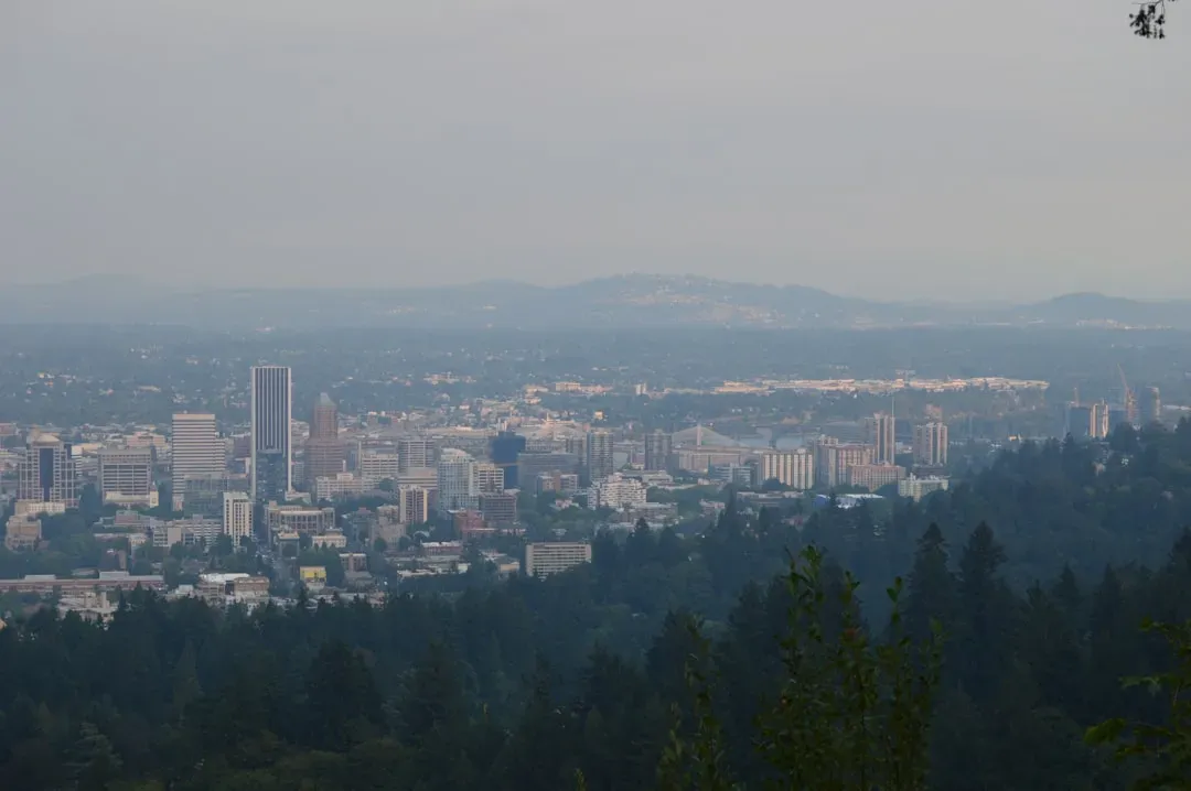 #1 Lowest for Hours Worked: Oregon (Image Credits: Unsplash)