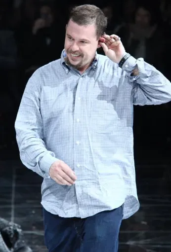 8. Alexander McQueen Left Nearly $75,000 to His Dogs (E-mail to photosubmission@wikimedia.org by Ed Kavishe, CC BY 3.0)