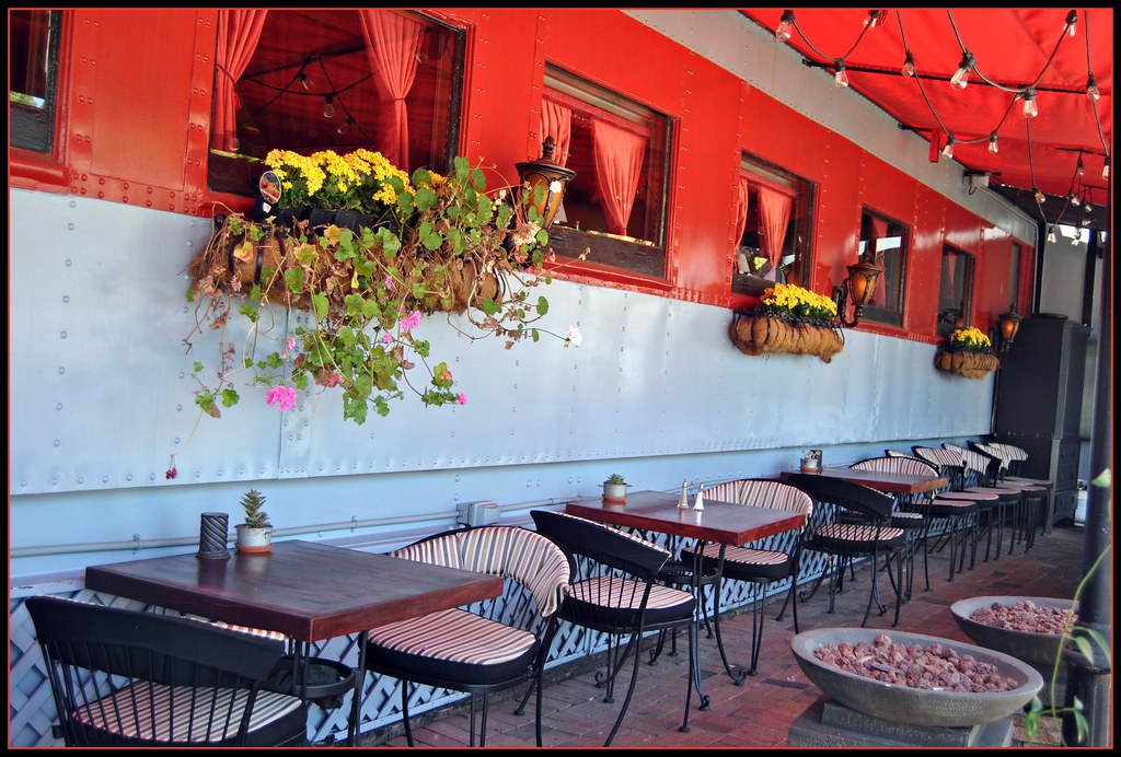 Traditional Chophouse Steakhouse Experience (image credits: flickr)