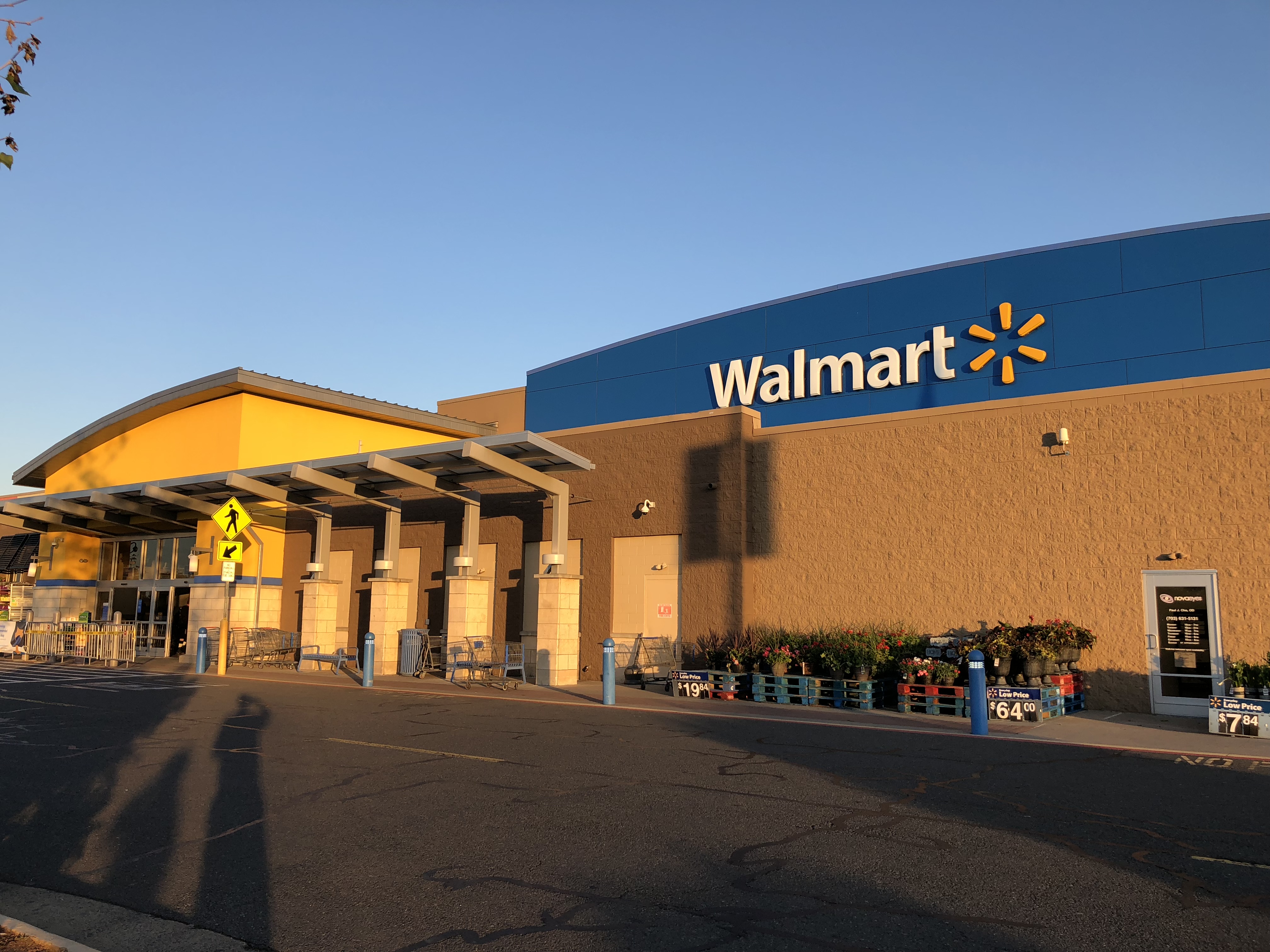 The Surprising Psychology Behind Why We Steal More at Self-Checkout (Image Credits: By Famartin, CC BY-SA 4.0, https://commons.wikimedia.org/w/index.php?curid=90085988)
