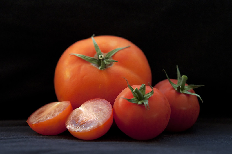 Tomatoes - The Highest-Scoring Fruit That Acts Like a Vegetable (image credits: flickr)