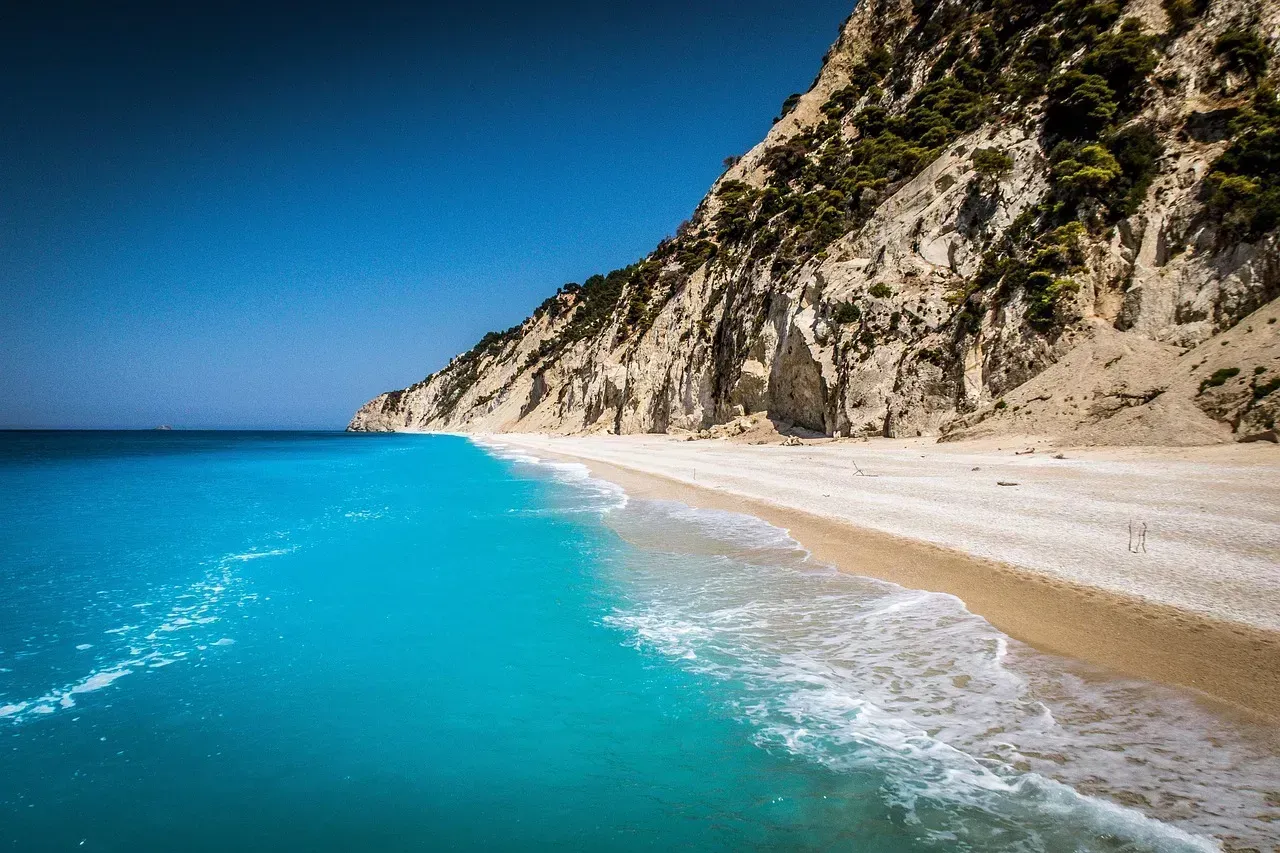 Greece – Islands Aren't Affordable Anymore (Image Credits: Pixabay)