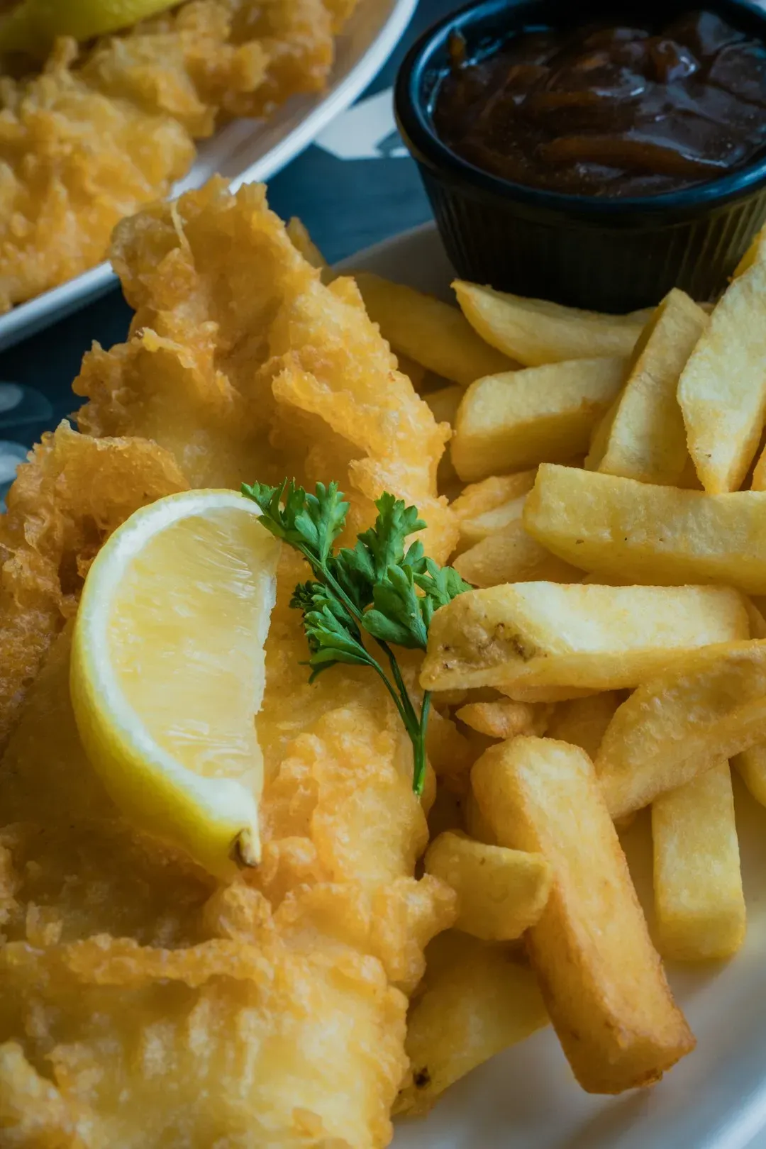 Arthur Treacher's Fish and Chips: From 826 Locations to Just Three (Image Credits: Unsplash)