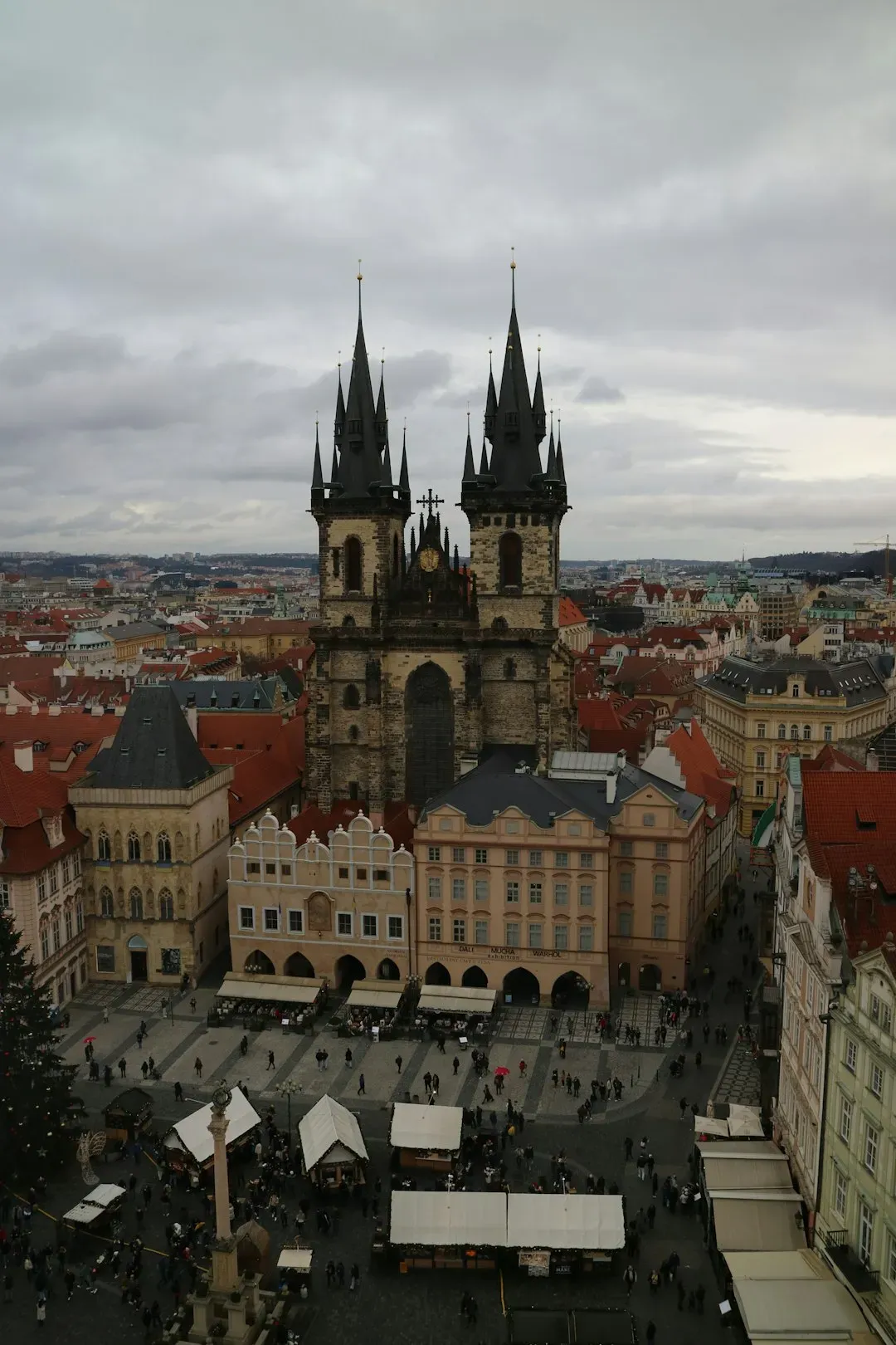 Prague, Czech Republic: Fairy Tale Setting, Real-World Scams (Image Credits: Unsplash)