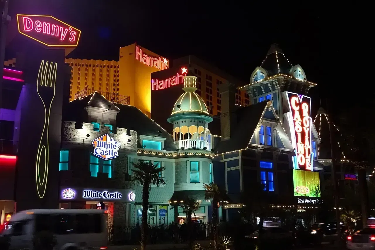 Las Vegas Strip, Nevada: A Monument to Man's Arrogance (Image Credits: Pixabay)