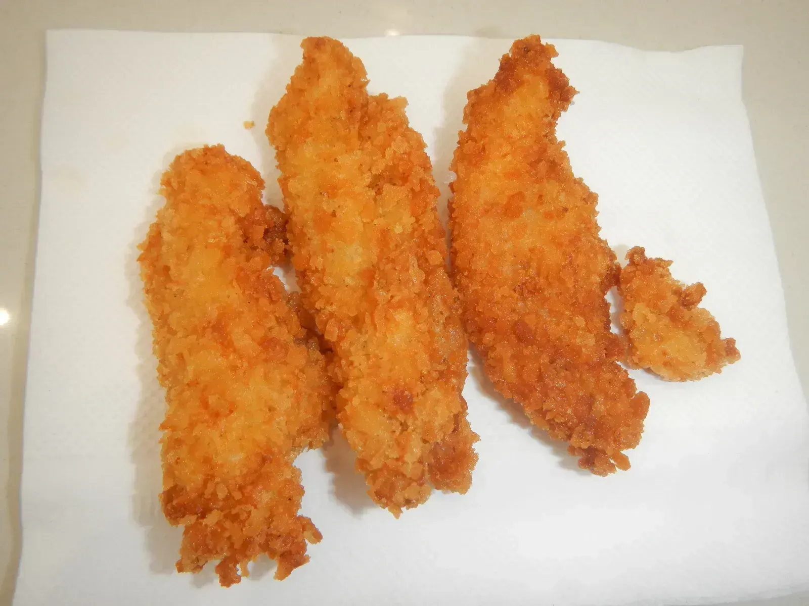 Red Robin's Cold And Burnt Fish (Image Credits: By Judgefloro, CC0, https://commons.wikimedia.org/w/index.php?curid=60536700)