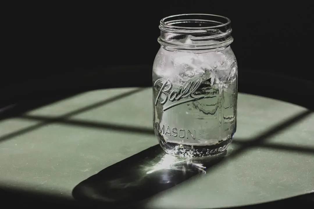 Turning jars into everyday drinking glasses (Image Credits: Unsplash)