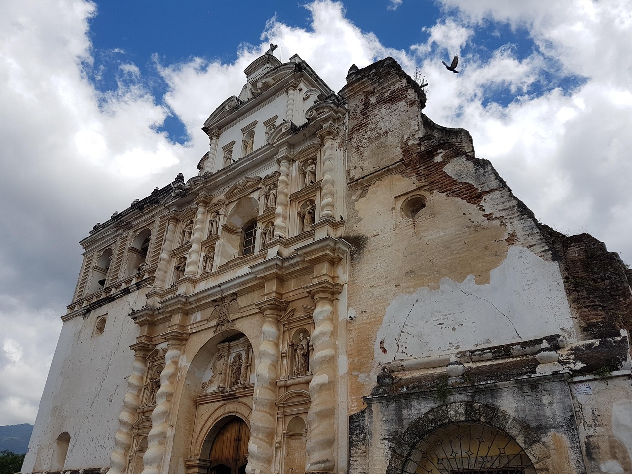 Guatemala - Central America's Best Budget Option (Image Credits: Unsplash)