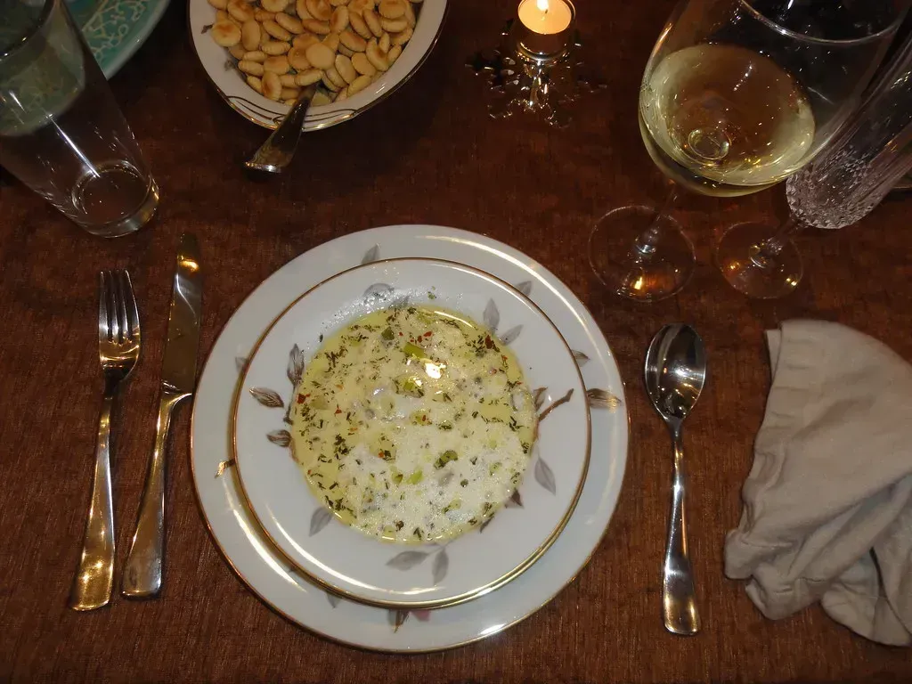 Oyster Stew on Christmas Eve (Image Credits: Flickr)
