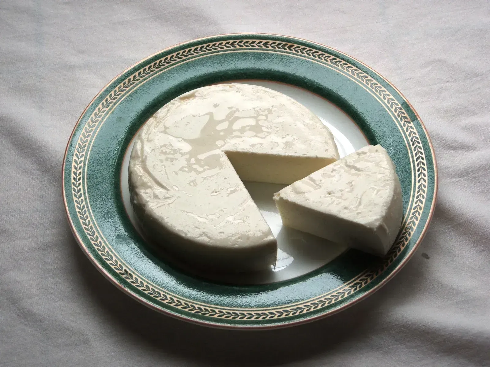 Southwest Unpasteurized Cheese Products (Image Credits: Wikimedia)