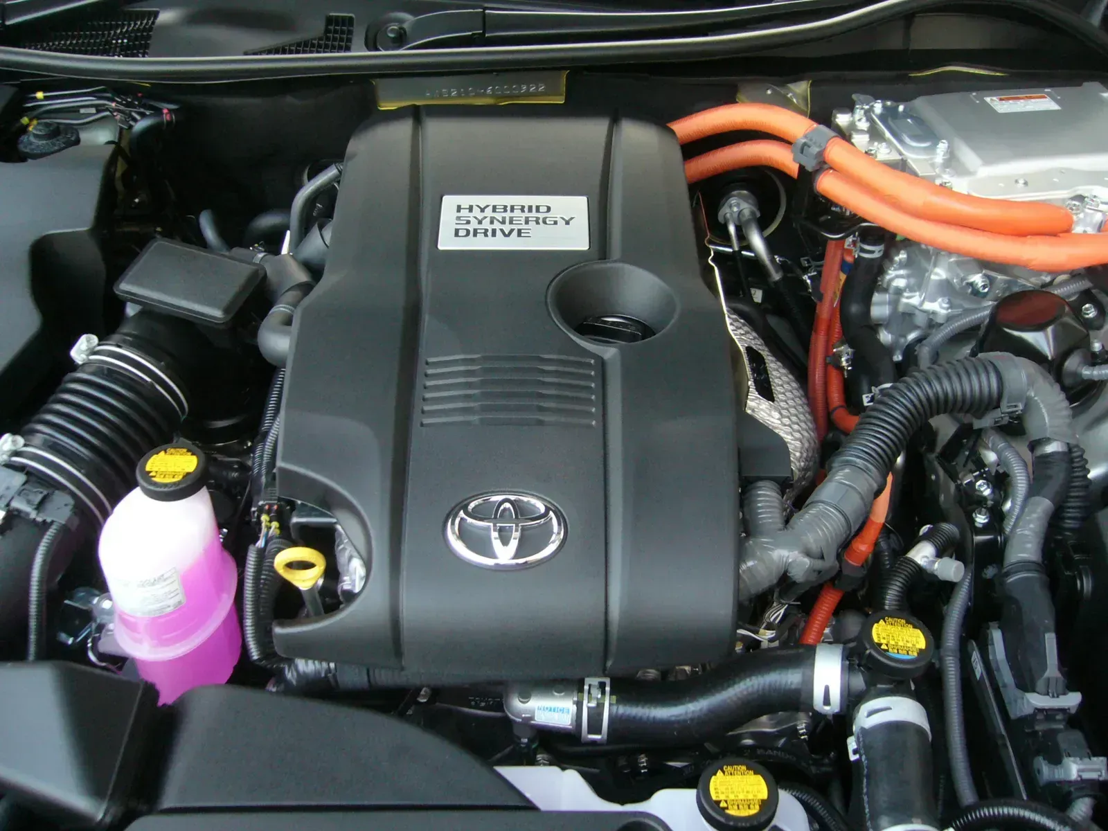 Toyota's New Generation Growing Pains (Image Credits: By CEFICEFI, CC BY-SA 3.0, https://commons.wikimedia.org/w/index.php?curid=24888155)