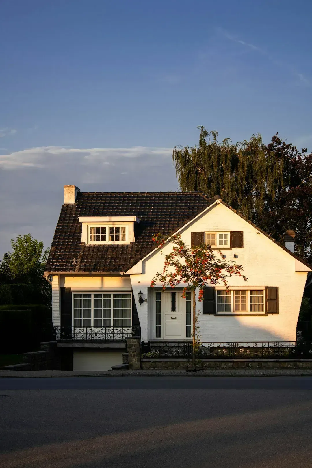 1. Illinois: Where Property Taxes Eat Retirement Dreams (Image Credits: Unsplash)