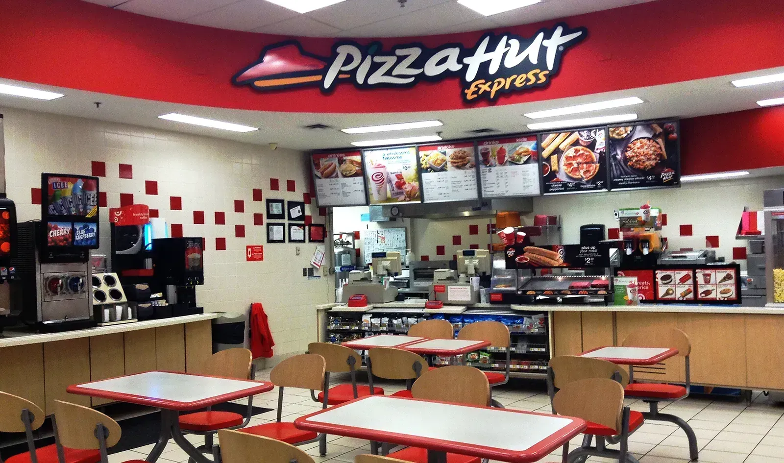 Pizza Hut (Classic Dine-In Era) (Image Credits: Wikimedia)