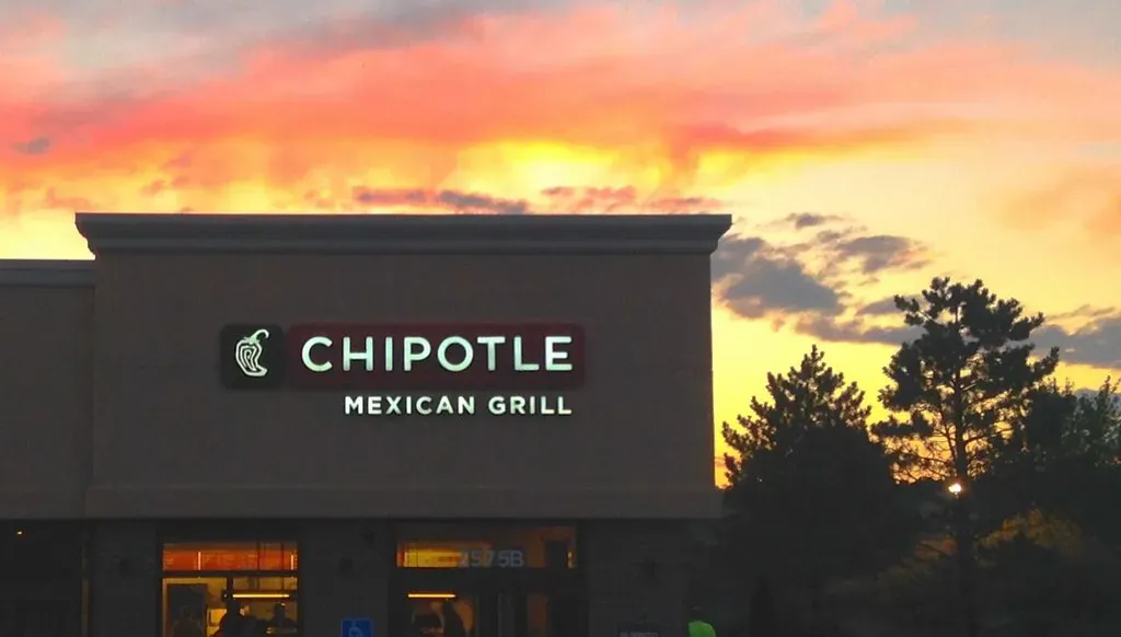 Chipotle: The 53-Ingredient Revolution (Image Credits: Flickr)