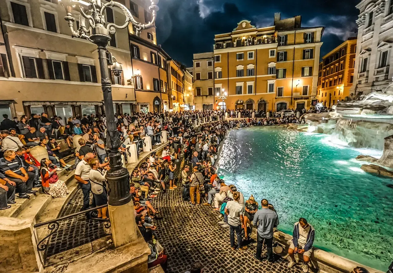 4. The Trevi Fountain, Rome: Romantic Dream, Crowded Reality (Image Credits: Pixabay)