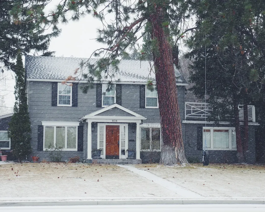 Oregon's Costly Pacific Northwest Living (Image Credits: Unsplash)