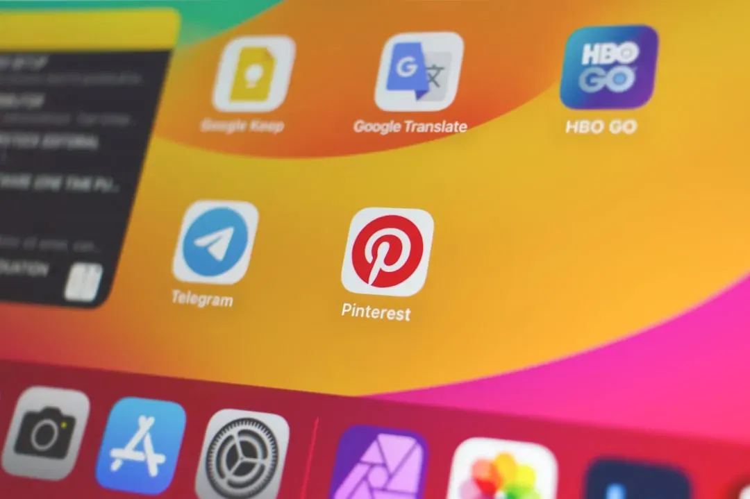 4. App Store and Software Subscriptions You've Completely Forgotten (Image Credits: Unsplash)