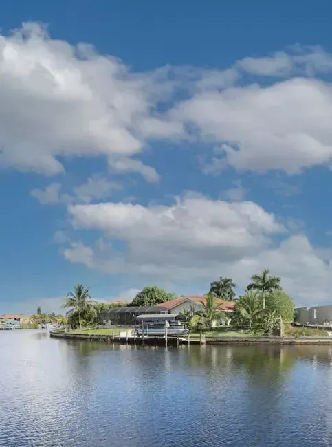 1. Cape Coral, Florida: The Steepest Drop on the Map (Image Credits: Pexels)