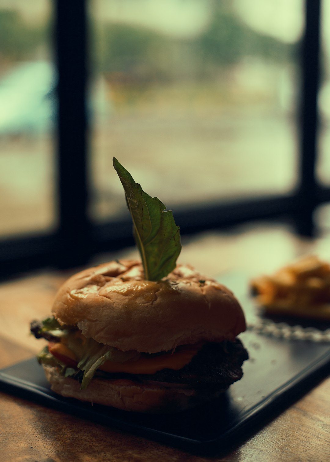 In-N-Out Burger: Fresh Never Frozen Since 1948 (Image Credits: Unsplash)