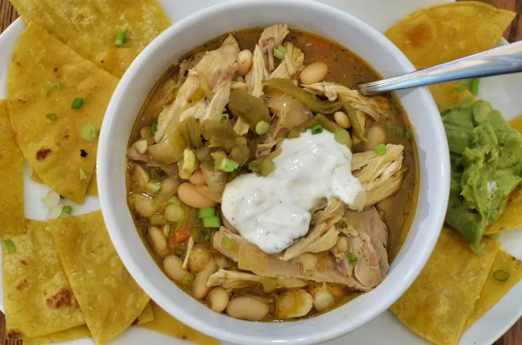 White Bean and Chicken Chili (jeffreyw, Flickr, CC BY 2.0)