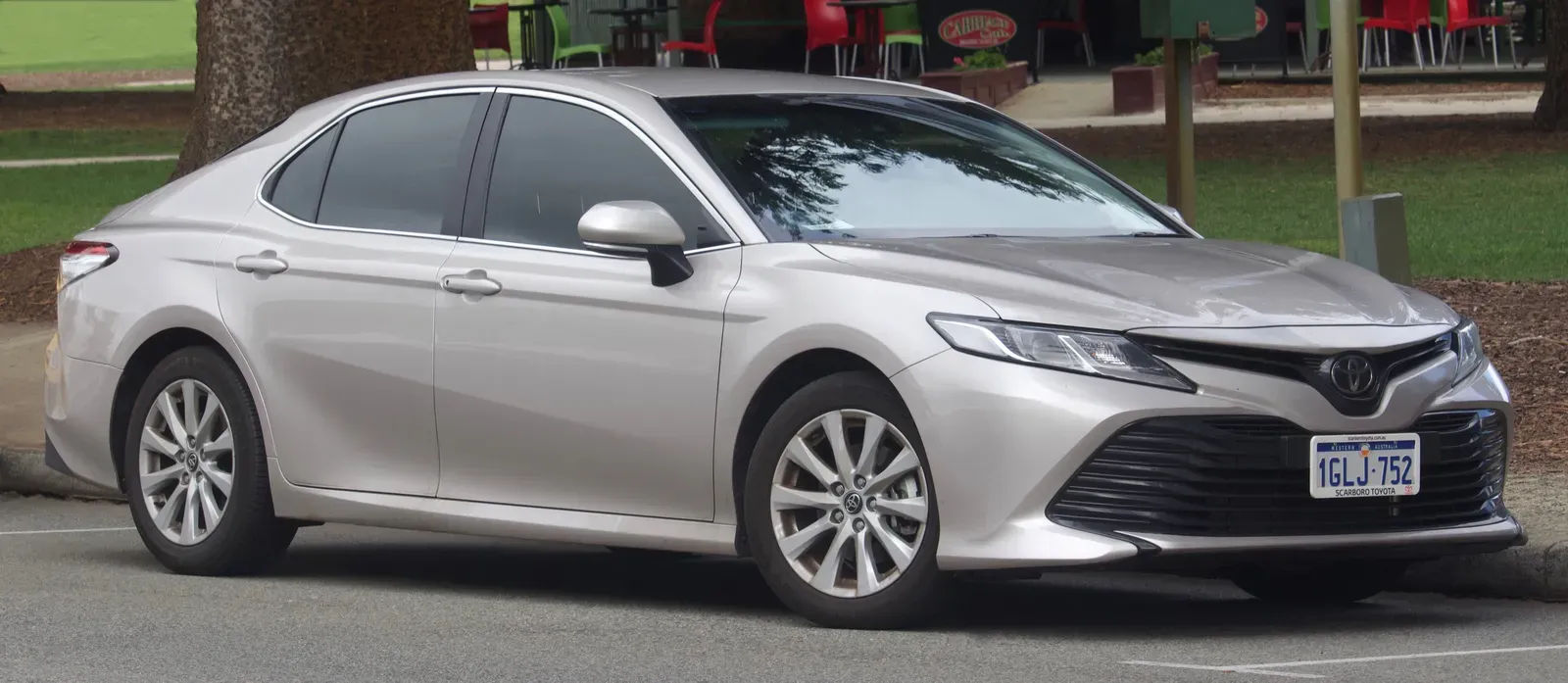 Toyota Camry: The Reliability Benchmark (Image Credits: Wikimedia)