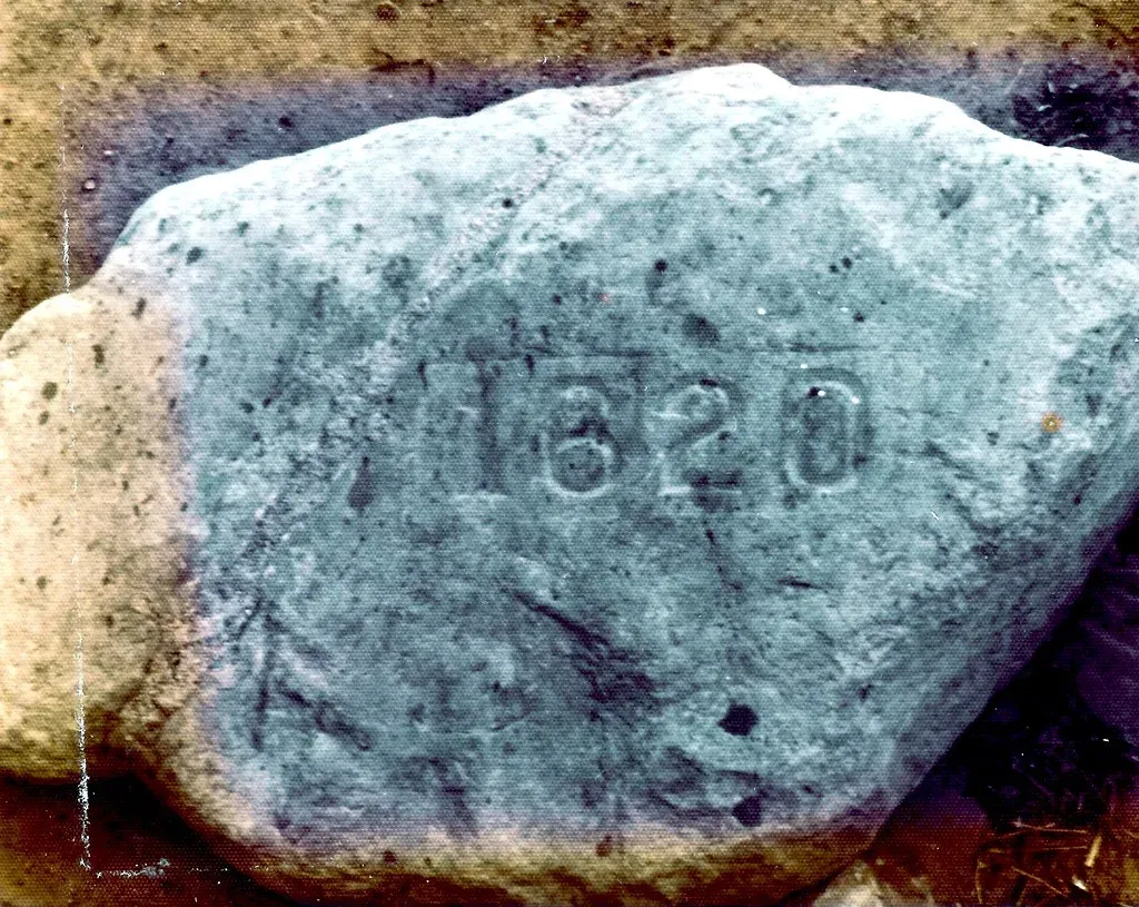 Plymouth Rock, Massachusetts (Image Credits: Flickr)