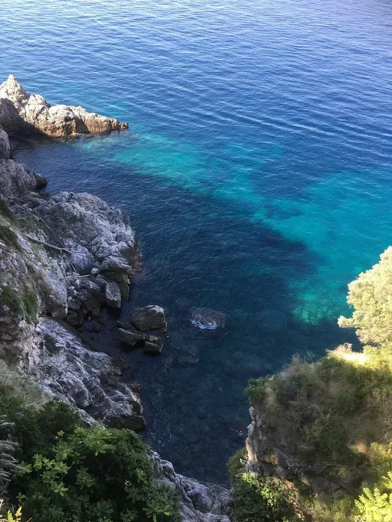 9. Croatia – Up to 24 Months for Digital Nomads (Image Credits: Rawpixel)