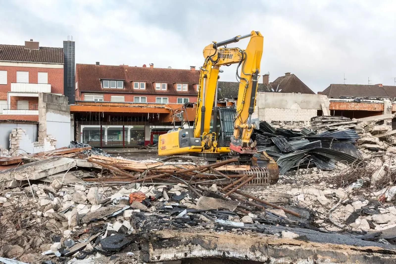 Concrete, Asphalt, and Construction Debris (Image Credits: Wikimedia)