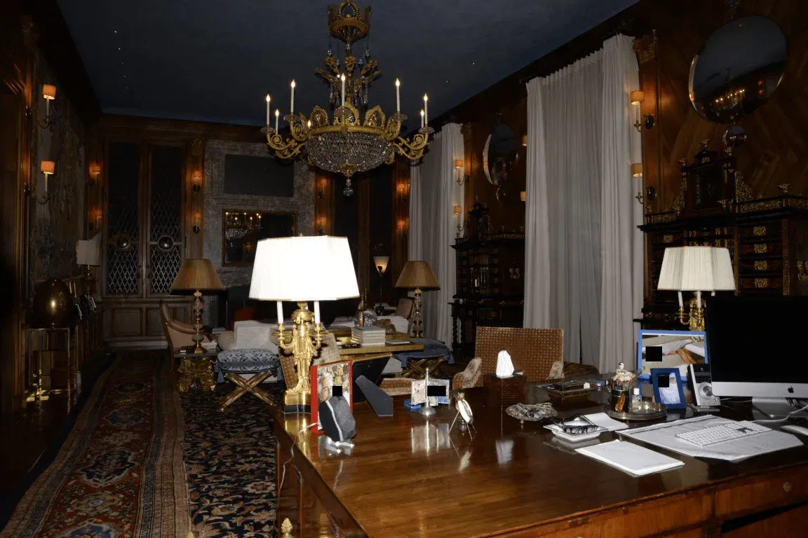 Dark Wood Furniture: The Brown Furniture Crisis (Image Credits: Wikimedia)