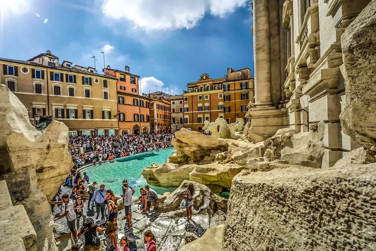Trevi Fountain, Rome (Image Credits: Pixabay)