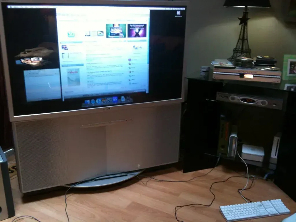 8. Built-In Electronics and Over-Personalized Tech Setups (Image Credits: Flickr)