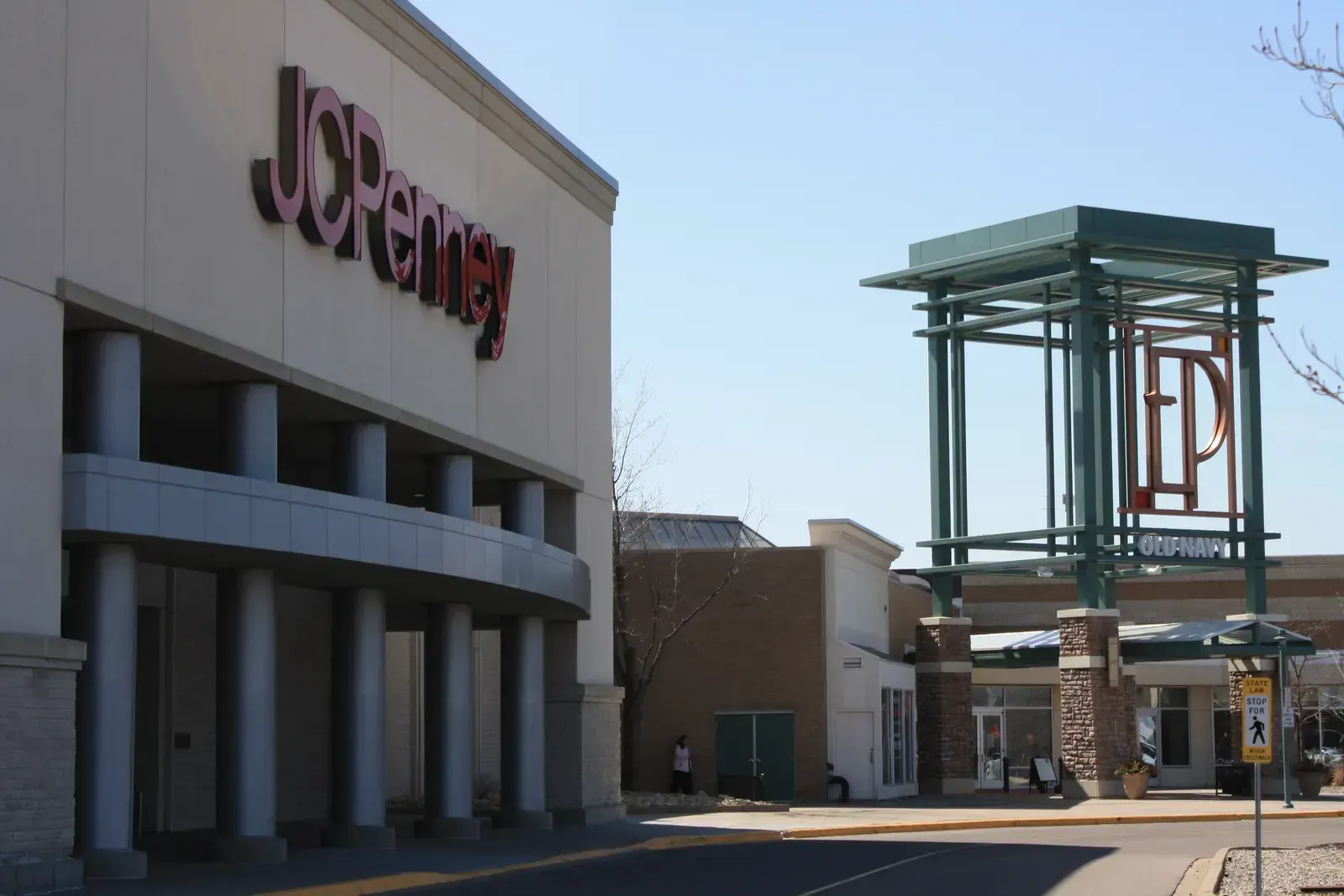 JCPenney: Bankruptcy Survivor Still Fighting For Its Life (Image Credits: By Tyler Vigen, CC BY 4.0, https://commons.wikimedia.org/w/index.php?curid=103007841)