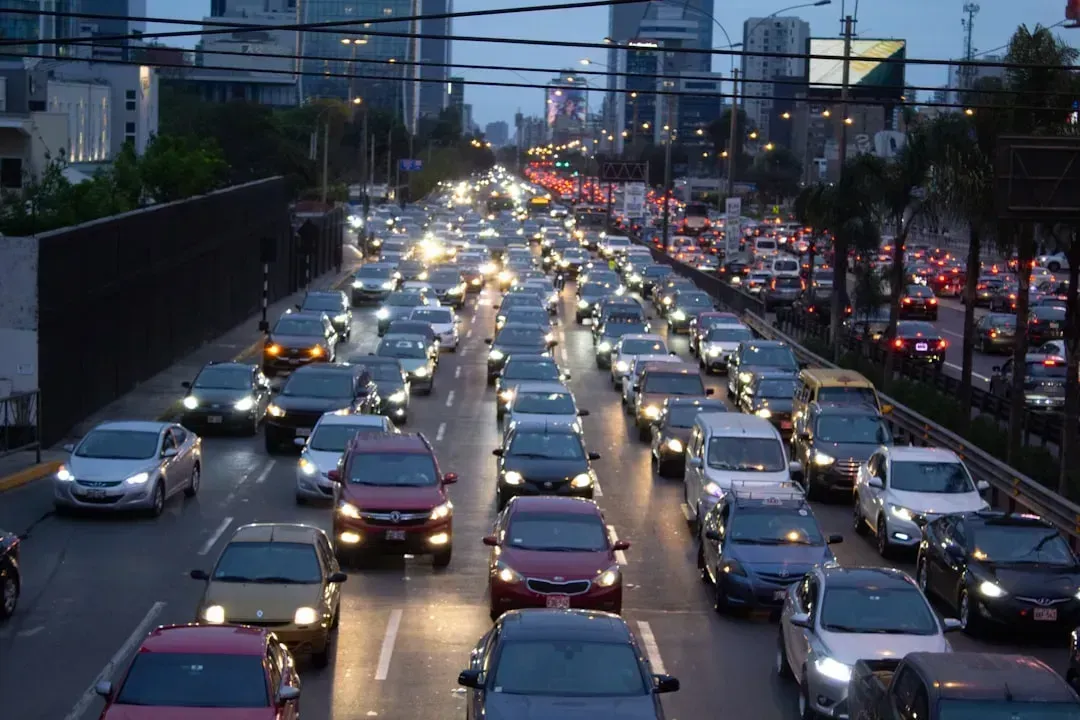 Houston: Traffic Nightmares in Swamp Weather (Image Credits: Unsplash)