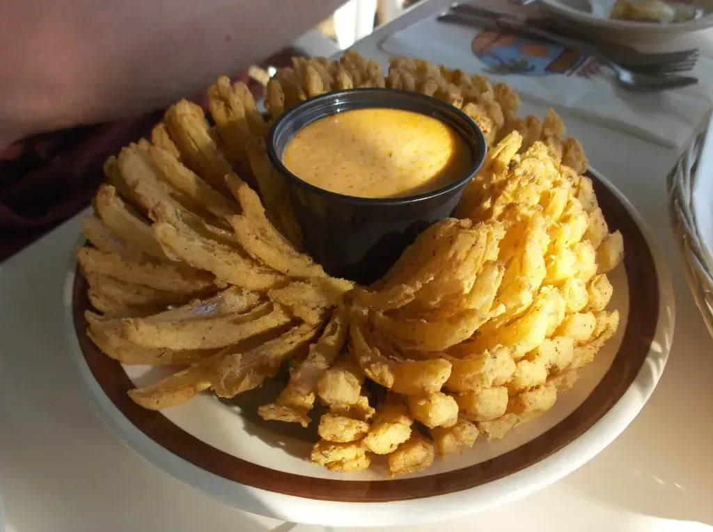 9. Outback Steakhouse Bloomin' Onion: The Iconic Starter That Overstays Its Welcome (No machine-readable source provided. Own work assumed (based on copyright claims)., Public domain)