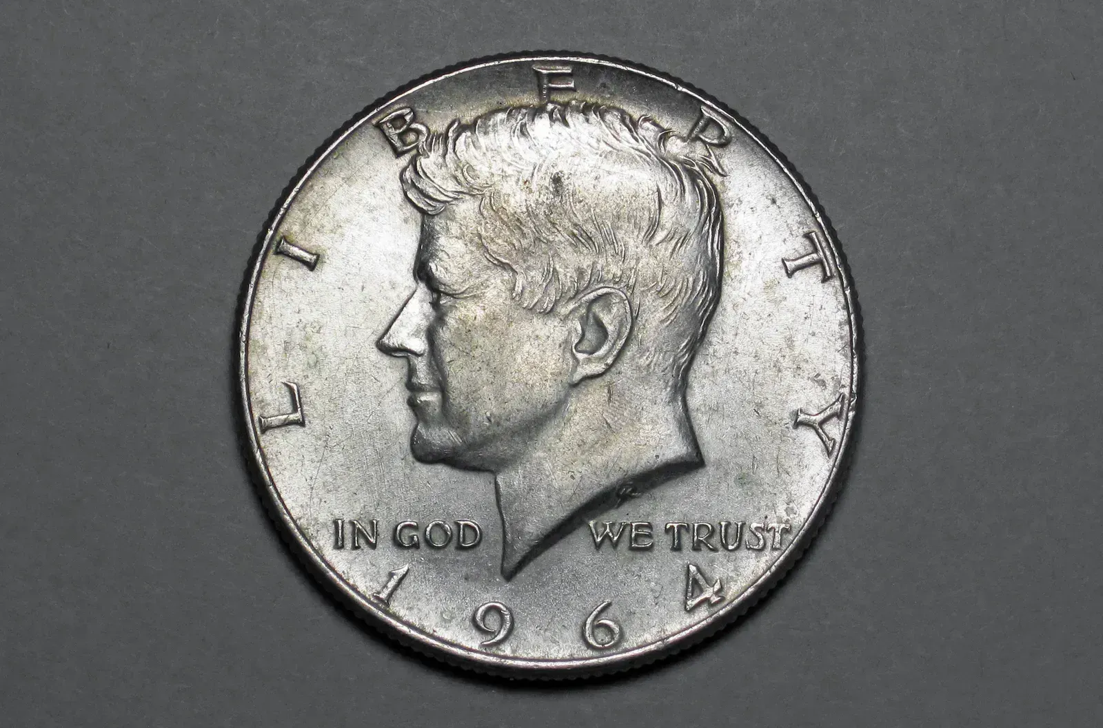 The Silver Kennedy Half Dollars Hold Steady Value (Image Credits: Wikimedia)