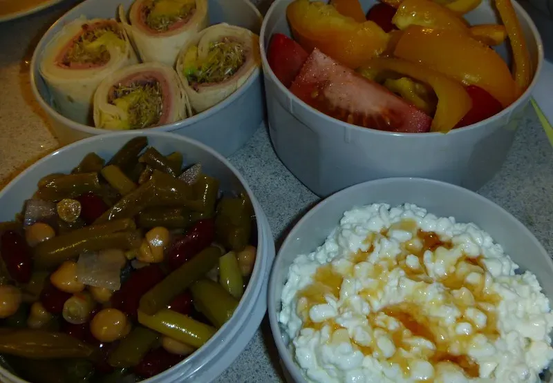 9. Messy, Fall-Apart Foods: Dignity Has Entered the Chat (serenejournal, Flickr, CC BY 2.0)