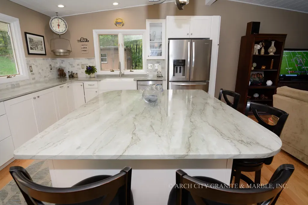 6. Engineered Quartz with Unnatural, Overly Obvious Veining (Image Credits: Flickr)