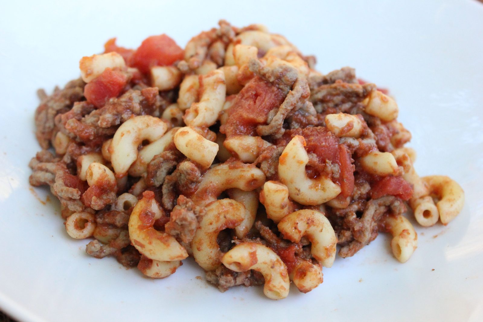 American Chop Suey: New England's Misnamed Comfort Food (Image Credits: Wikimedia)