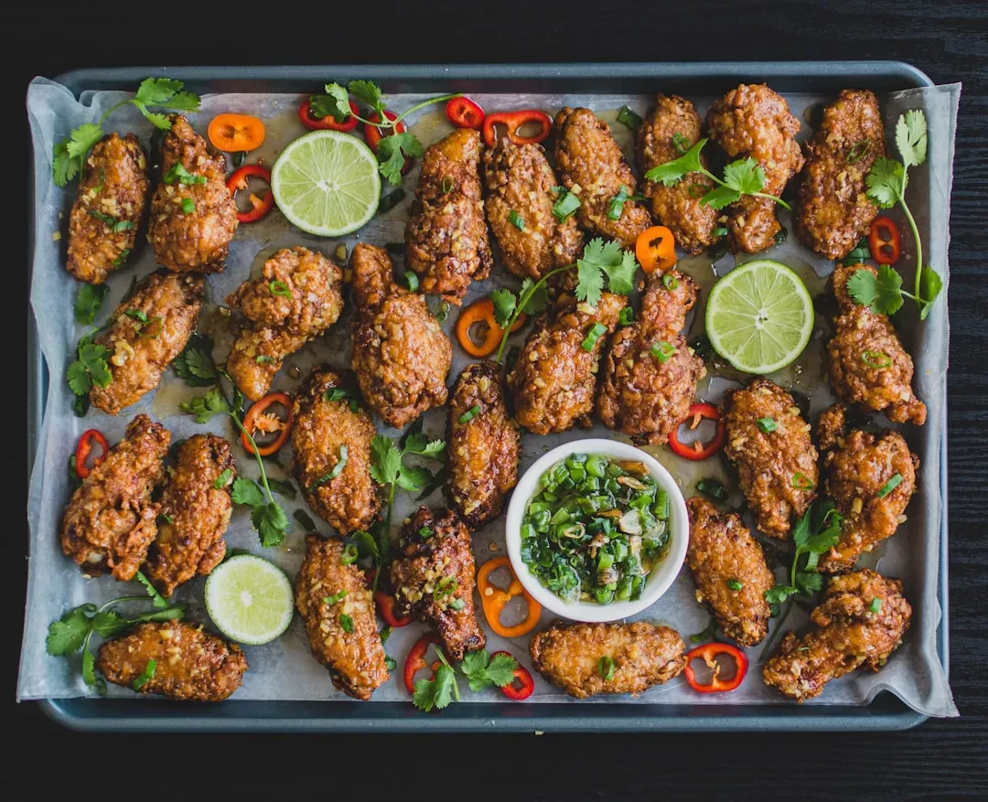 Sheet pan chicken thighs with root vegetables (Image Credits: Unsplash)